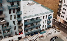 City View Apartment With Free Parking